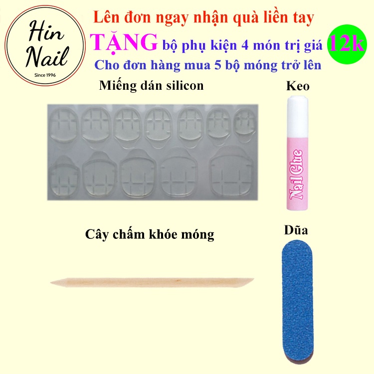 Bộ 24 móng tay giả Hin Nail họa tiết snoopy