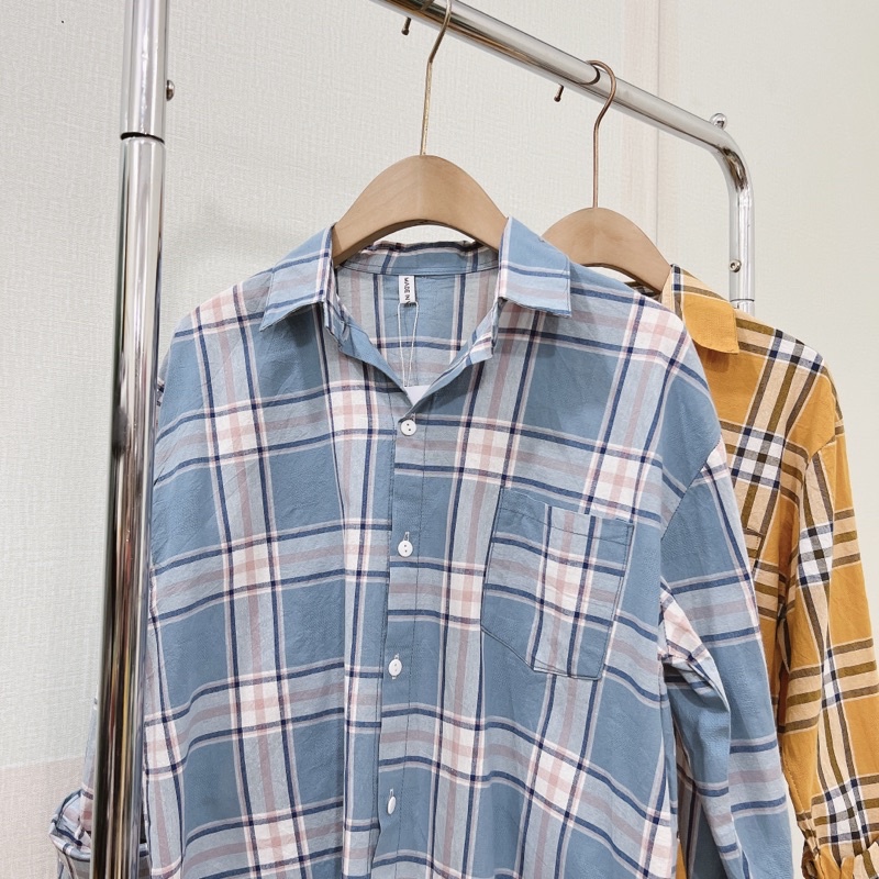 Áo sơ mi kẻ form rộng dài tay, Áo kiểu kẻ caro thêu hình dáng dài SM9533 - NhiNhi Shop