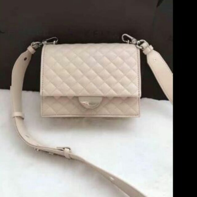 Túi ví nữ C.N.K Quilted Crossbody Bag chính hãng