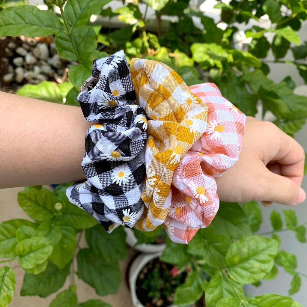 Dây buộc tóc scrunchies họa tiết hoa cúc CAROcho nữ Cực Xinh
