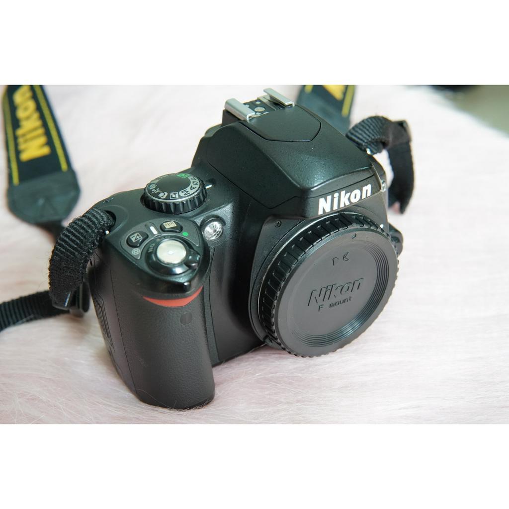 Máy Ảnh Nikon D40