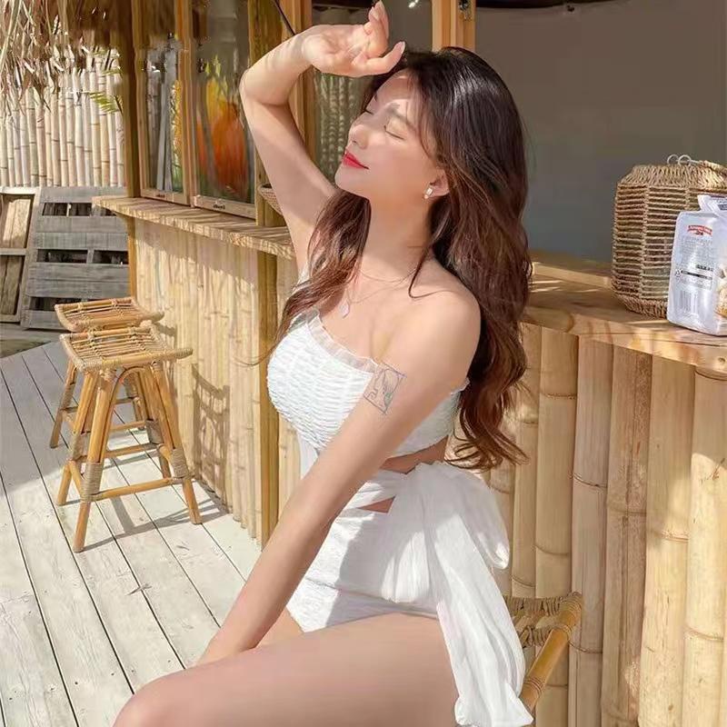 Bikini gân trắng có co dãn