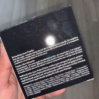 Phấn phủ không màu bobbi Brown