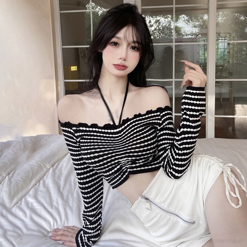 Áo Croptop Tay Dài Trễ Vai Thiết Kế Ôm Sát Quyến Rũ