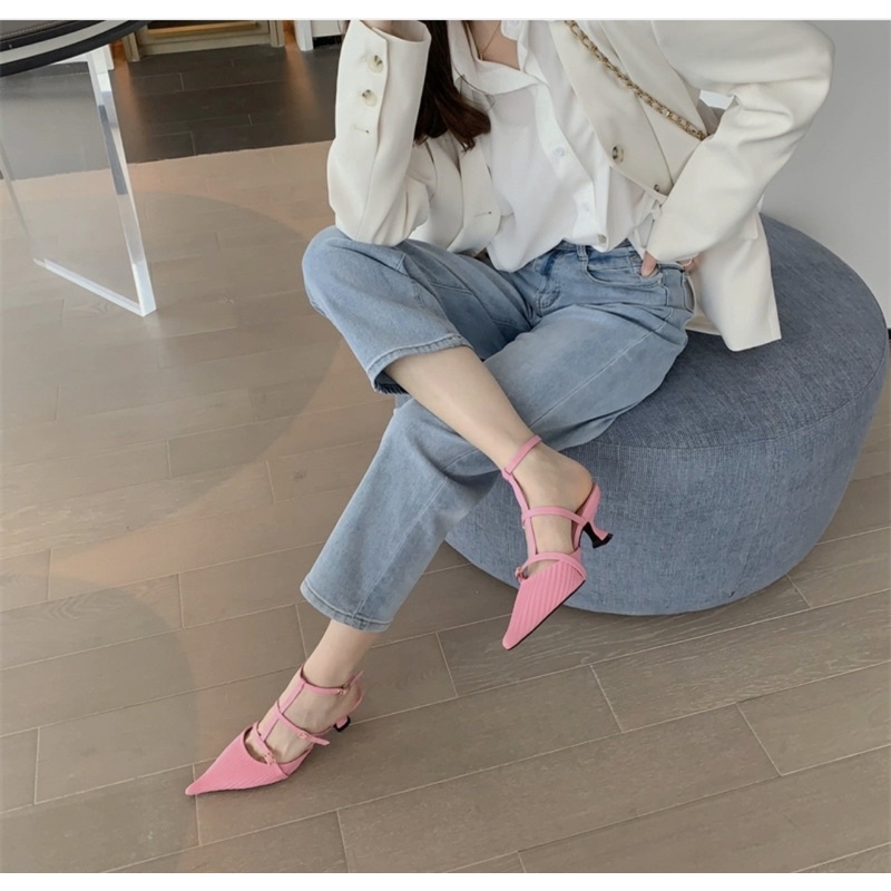 Sandals gót thấp ko