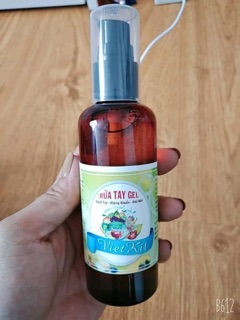 Gel rửa tay sát khuẩn 100ml