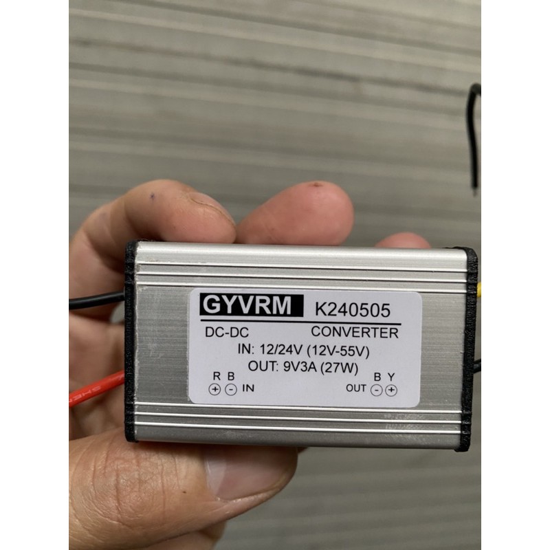 Bộ chuyển đổi nguồn điện 12V xuống 9V chính hãng