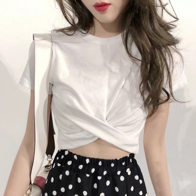 Áo croptop xoắn eo tay ngắn tôn dáng - 25 Store