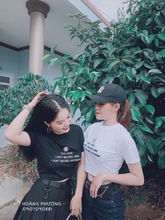 Áo croptop thêu hoa cúc