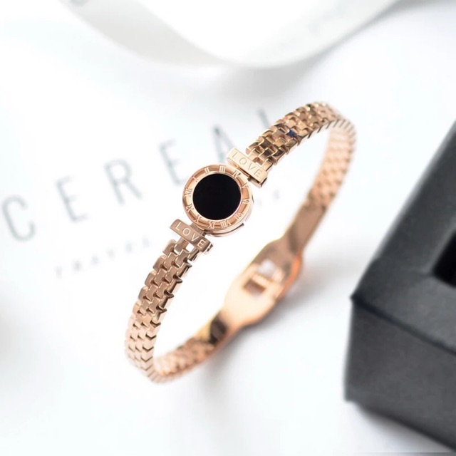 Vòng tay titan mặt tròn khắc số la mã không gỉ