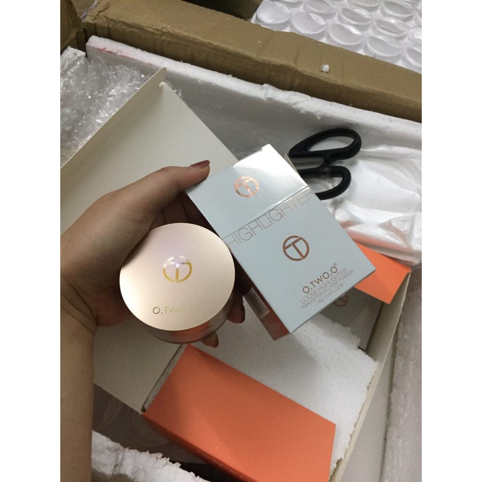 Bắt sáng O.two.o dạng bột highligh | BigBuy360 - bigbuy360.vn