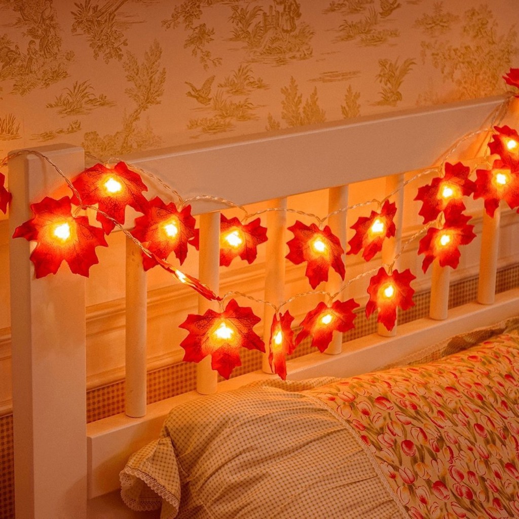 Dây đèn led hình lá phong đỏ dùng pin tiểu AA trang trí phòng ngủ phong cách hiện đại (tặng kèm pin)
