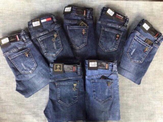 Combo jeans 2 chiếc quần 260k