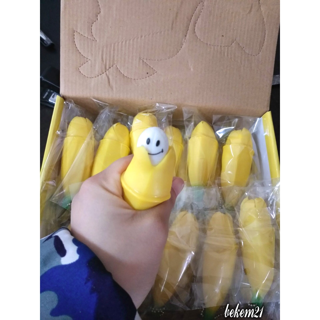 Đồ Chơi Squishy Gudetama Hình chuối bóp thò mặt cười đeo nơ siêu đàn hồi ngộ nghĩnh giải tỏa căng thẳng slime mochi