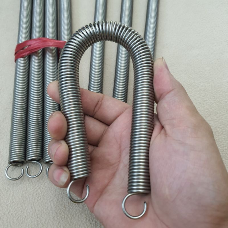 Lò xo kéo inox, phi ngoài 16mm, sợi inox 2mm, dài 300mm