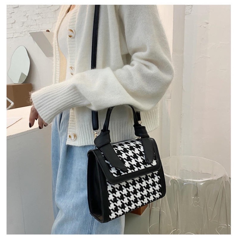 [Mã FASHIONGREEN264 giảm 10% tối đa 30k đơn từ 99k] Túi xách nữ vuông kẻ caro phong cách Hàn Quốc TX39
