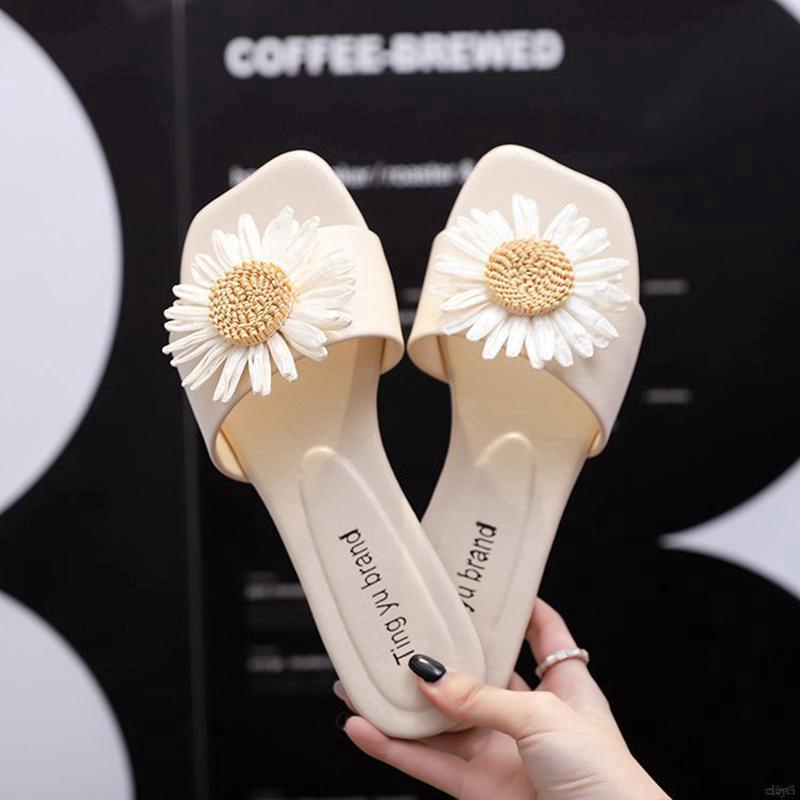 Korean Wild Sweet Temperament Wild Flat Bottom Flower Flip Flops Fashion Sandals And Slippers