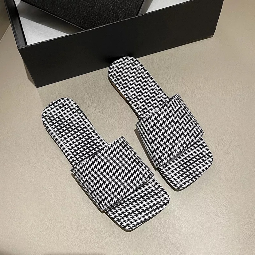 Hàng sẵn: Dép kẻ quai ngang mũi vuông 2 kiểu( quai ngang, quai chéo)