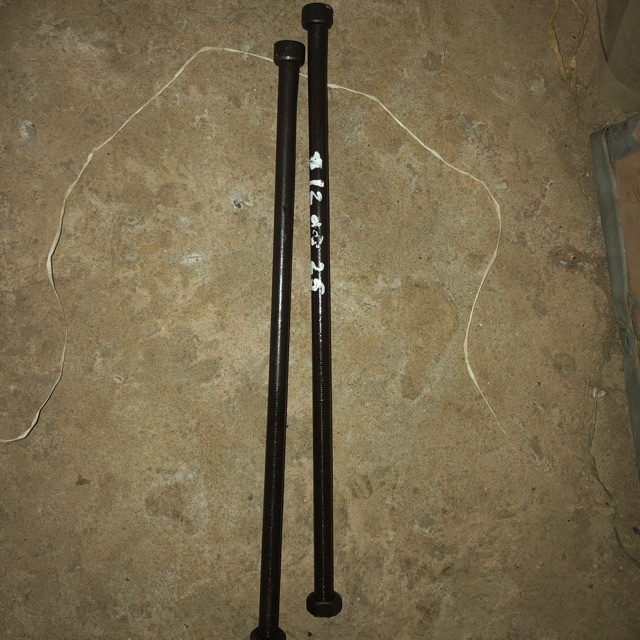 Sản phẩm gia đình làm: B/L/X/T phi 10 dài 25cm đen rin.