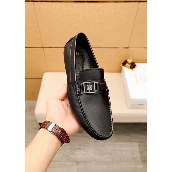 Giày lười nam da thật logo thương hiệu Versace cao cấp màu đen trơn
