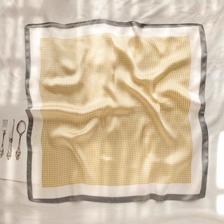 Khăn lụa vuông quấn áo size 70x70cm đơn giản