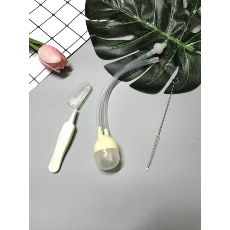 Bộ dụng cụ hút mũi , kèm gắp rỉ mũi cho bé