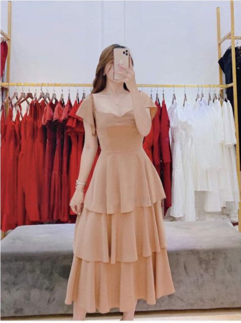 Đầm tầng mặc được 2 kiểu