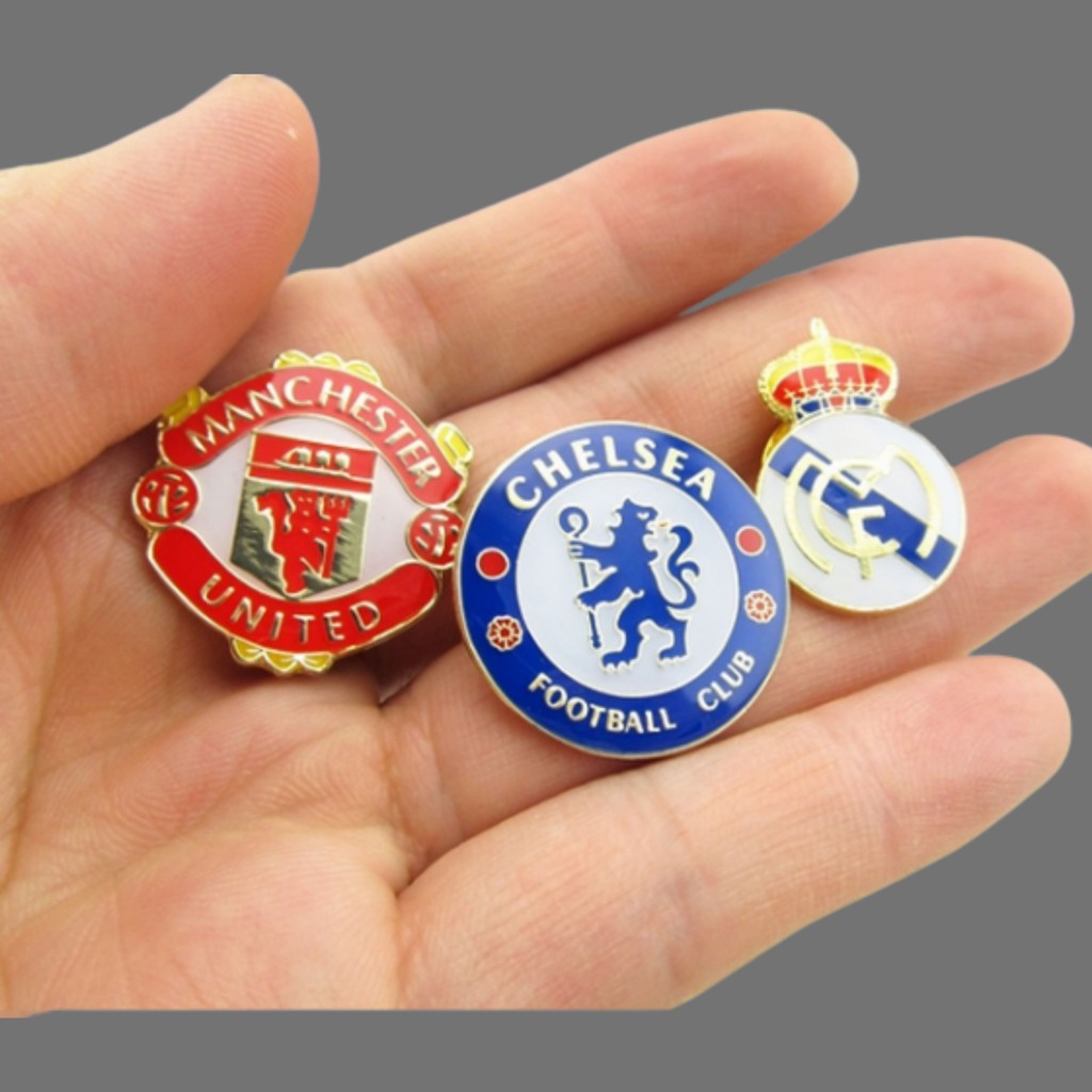 COMBO 2 Huy hiệu cài áo câu lạc bộ Manchester United