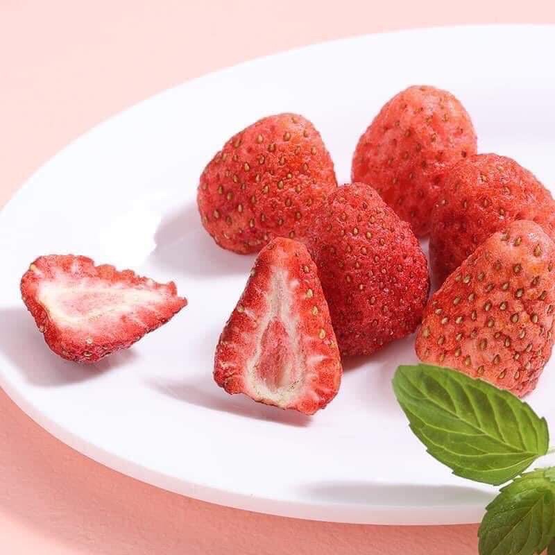 Dâu tây sấy giòn