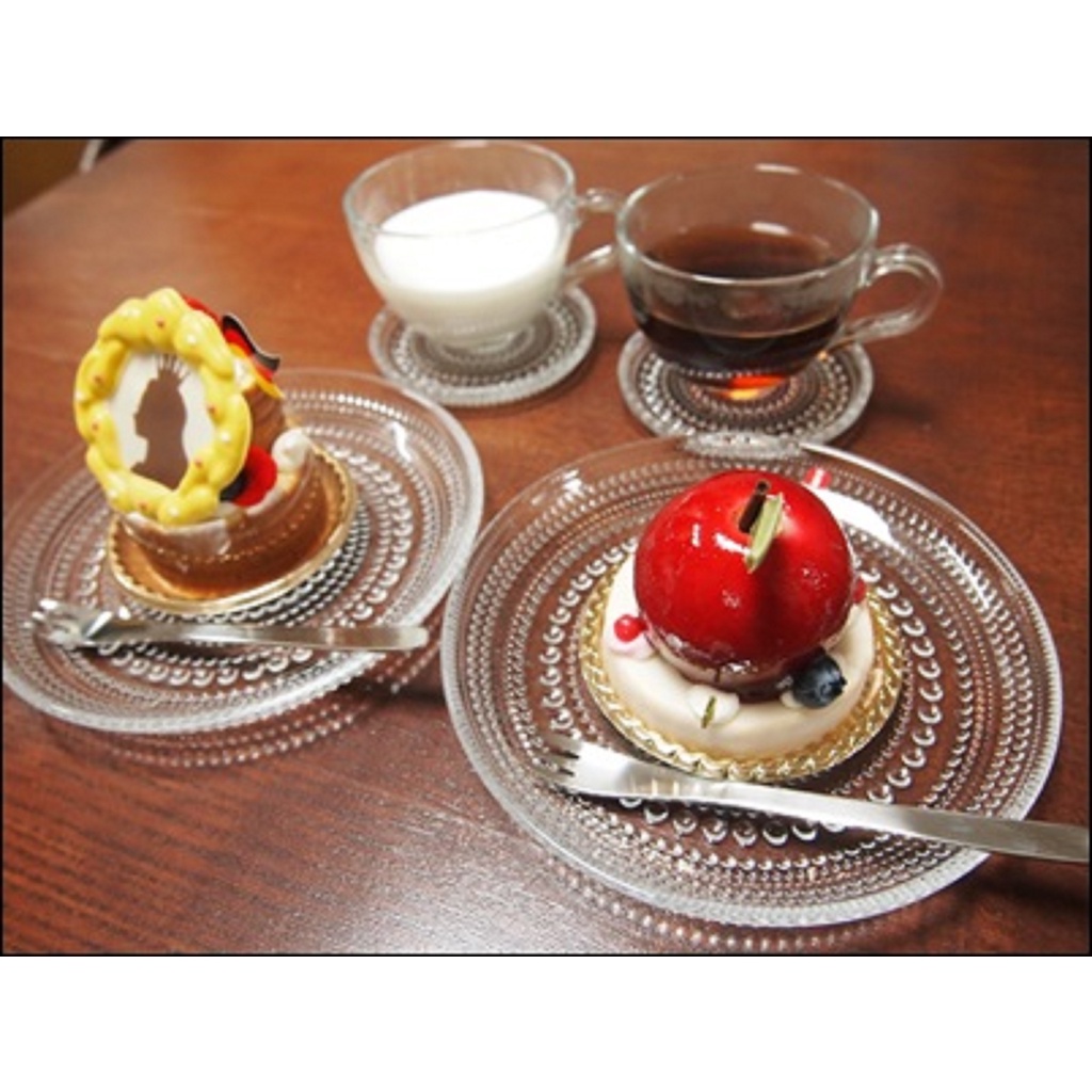 Đĩa thủy tinh Kastehelmi Iittala Màu trong