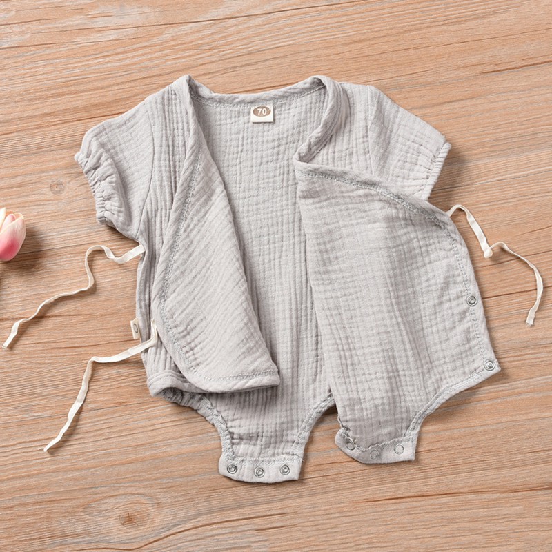 Jumpsuit Tay Ngắn Đáng Yêu Cho Bé