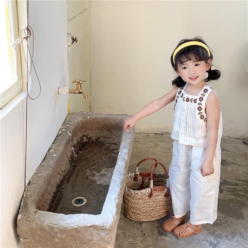 Set thêu hoa bé gái