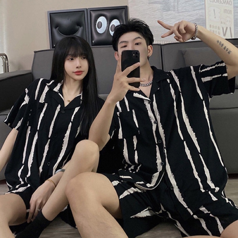 Bộ đồ ngủ nam nữ cộc tay kẻ vằn chất xịn siêu thoáng và thoải mái