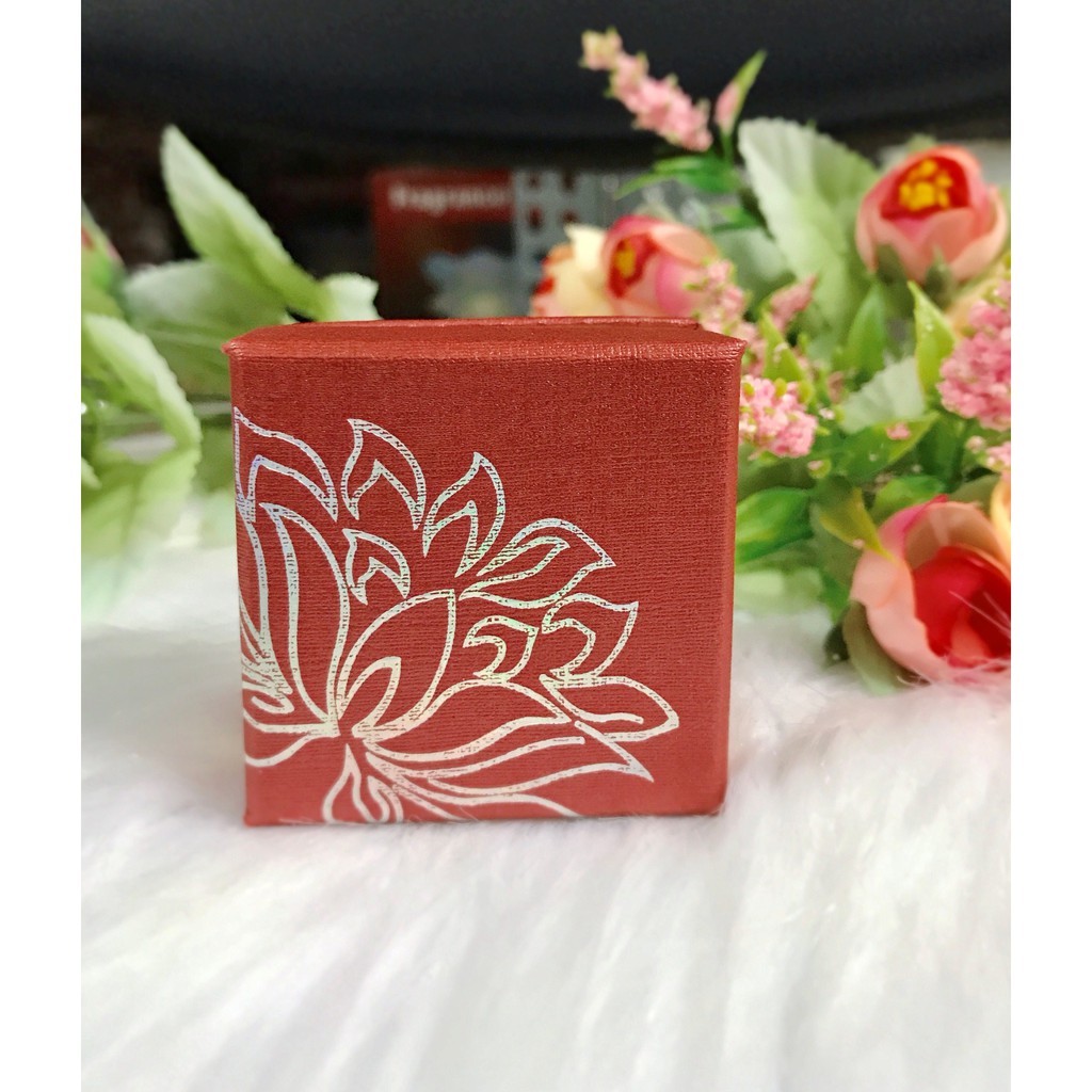 Hộp Đựng Nhẫn Đựng Bông Tai In Hình Hoa Sen Cao Cấp size 4,5x4,5x3,5cm