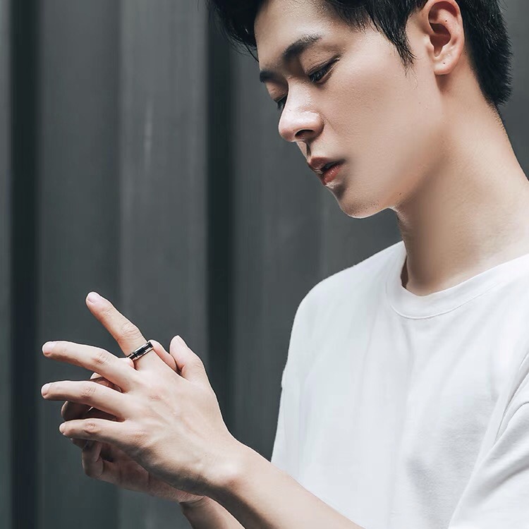 Nhẫn nam nữ titan không gỉ bạc tròn hoạ tiết đẹp cao cấp thời trang,nhẫn nam nữ titan không  gỉ,đơn giản N11