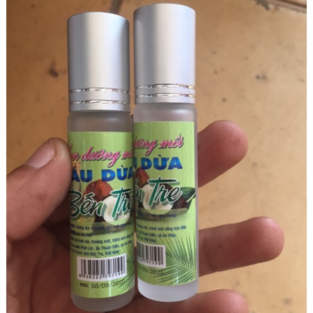 Lăn môi dầu dừa bến tre