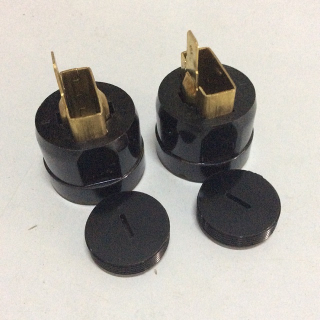 Ổ chổi than máy đục 30ly mã số 203 -ĐK vị trí lớn nhất 29mm cao 22mm nắp than RN 22mm