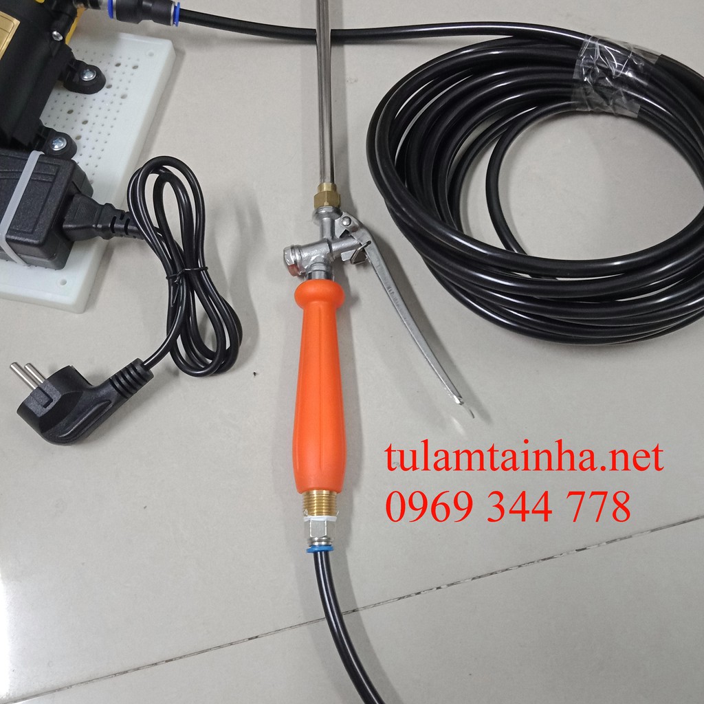 Máy tưới lan, phun thuốc cầm tay