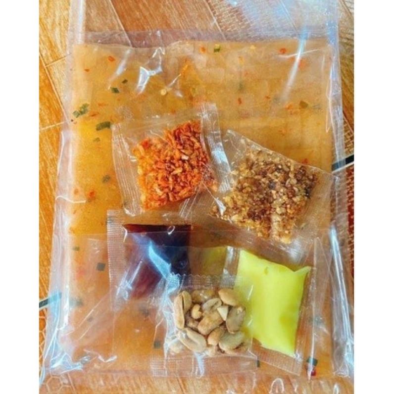 5 bịt bánh tráng me bơ 28k