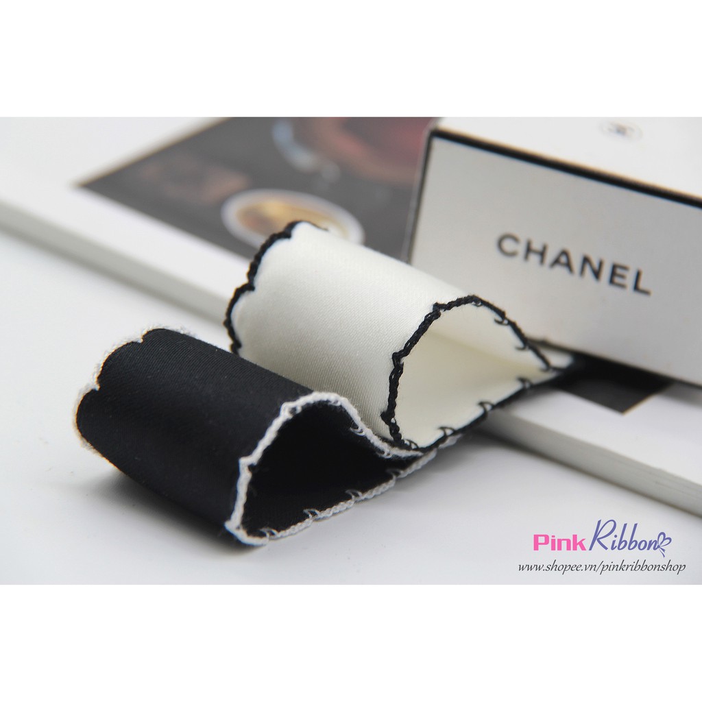 Lụa mờ thêu viền bô đê 32mm