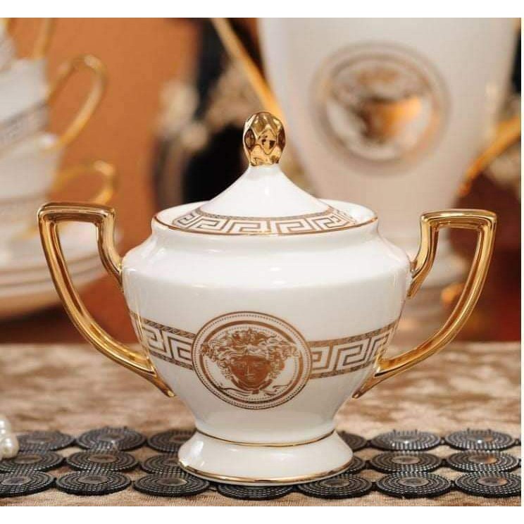 BỘ ẤM CHÉN SỨ XƯƠNG KÈM  BÌNH ĐƯỜNG RÓT SỮA VERSACE MÀU TRẮNG VIỀN VÀNG