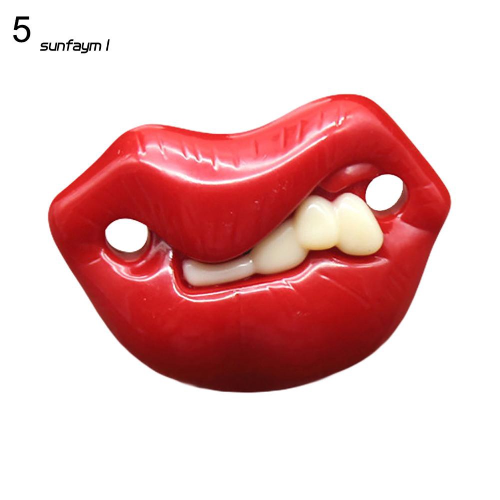 Núm vú silicone hình đôi môi cho bé