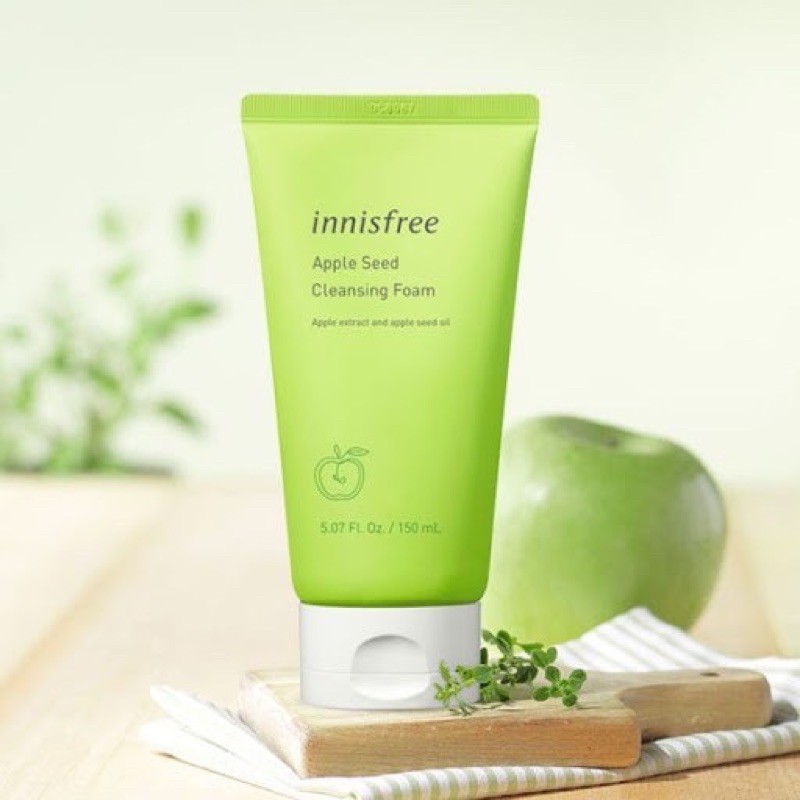 Sữa Rửa Mặt Táo Xanh Làm Sạch Sâu Kiềm Dầu Innisfree Apple Seed Cleansing Foam