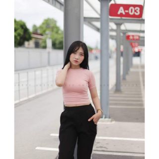 Áo Croptop Body Tay Ngắn Màu Hồng Nude