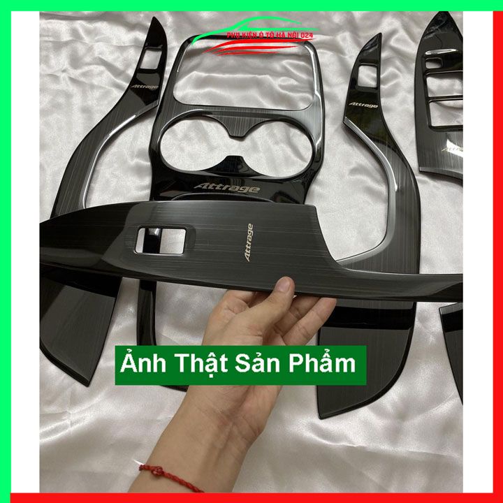 Ốp nội thất cho xe ô tô Attrage 2015-2023 vân Titan bảo vệ chống trầy xước và làm đẹp xe
