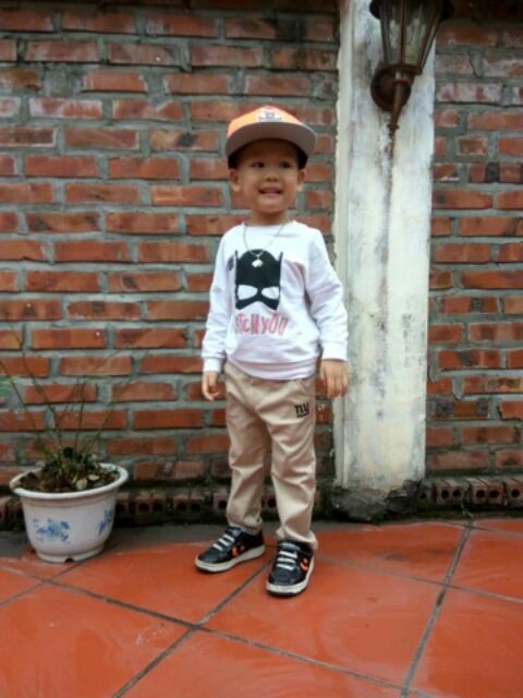 Quần dài bé trai