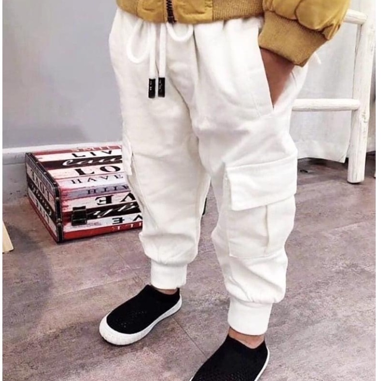 Quần bò cho bé trai 2 túi chất mềm mịn thoải mái, Quần kaki bé trai ống dài siêu ấm cho bé từ 6-27 kg Moobaby Shop