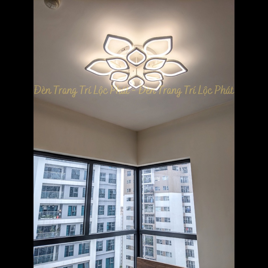Đèn ốp trần trang trí phòng khách, phòng ngủ 12 cánh hoa sen 3 chế độ sáng tăng chỉnh ánh sáng Bảo hành 24 tháng