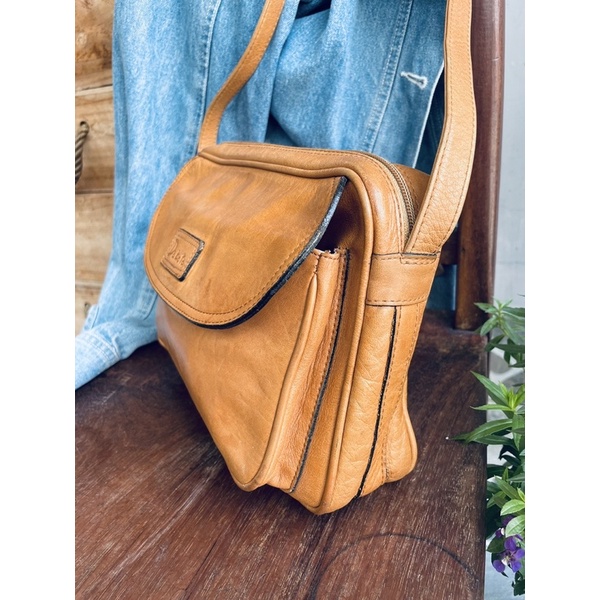 SALE- túi si da thật hiệu Dakota