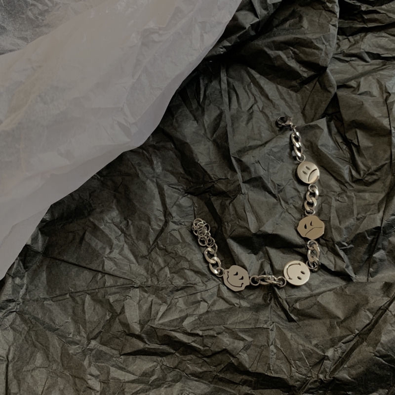 Vòng Tay Mạ Bạc Hình Mặt Cười Dễ Thương